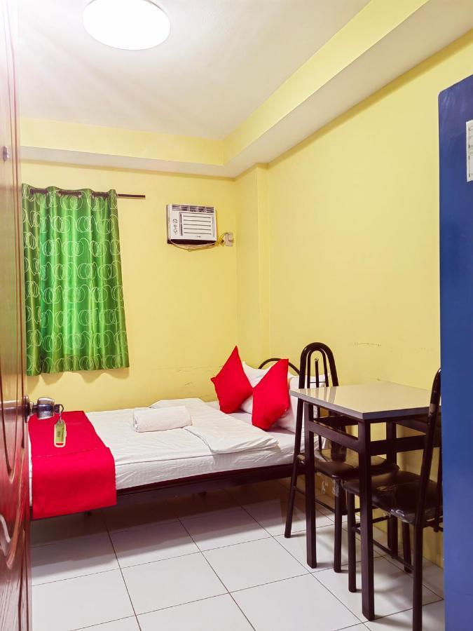 Yellowpad Hotel Davao City Kültér fotó